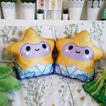 Load image into Gallery viewer, Star Froggy Pillow
